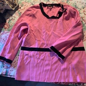 BCBGMaxAzria Pink and Black Colorblock Long Sleeve Top Size X Large